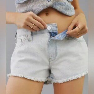 Anthropologie Pilcro Denim Micro Shorts in Sky Blue Light Wash Size 31